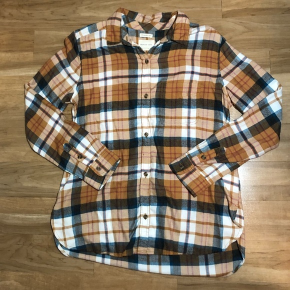 American Eagle Outfitters Tops - ✨American Eagle flannel✨